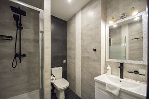 Central Dayflat Apartments