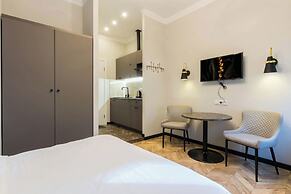 Central Dayflat Apartments