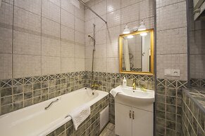 Central Dayflat Apartments