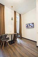 Central Dayflat Apartments