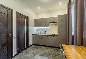 Central Dayflat Apartments