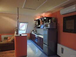 Bajor Panzio Aparthotel Restaurant - Adults Only