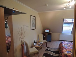 Bajor Panzio Aparthotel Restaurant - Adults Only