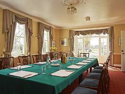 Corse Lawn House Hotel