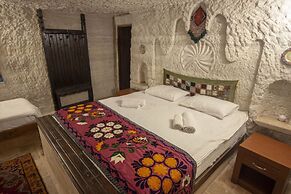 Seven Rock Cave Hotel