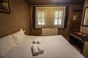 Seven Rock Cave Hotel