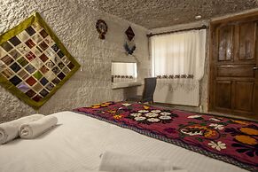 Seven Rock Cave Hotel