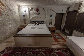 Seven Rock Cave Hotel