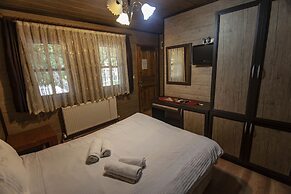 Seven Rock Cave Hotel