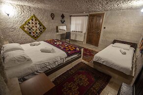 Seven Rock Cave Hotel