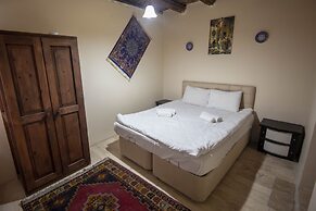 Seven Rock Cave Hotel