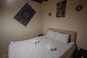 Seven Rock Cave Hotel