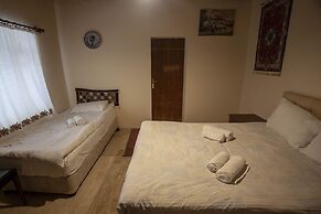 Seven Rock Cave Hotel