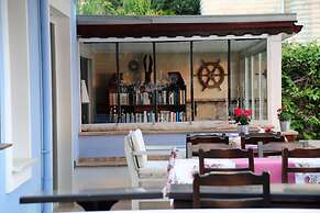 Cundavilla Hotel & Suites