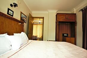 Cundavilla Hotel & Suites