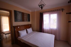 Cundavilla Hotel & Suites