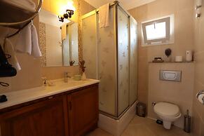 Cundavilla Hotel & Suites