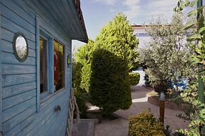 Cundavilla Hotel & Suites