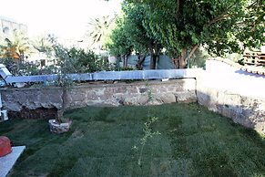 Cundavilla Hotel & Suites