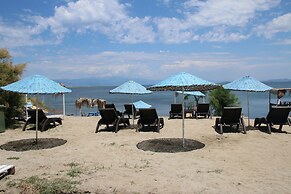 Cundavilla Hotel & Suites