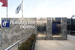 Holiday Inn Express Istanbul Altunizade, an IHG Hotel