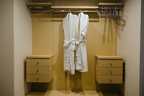 Rodos Niohori Elite Suites