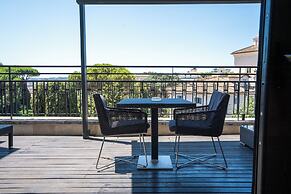 Divina Luxury Hotel