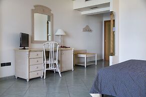 Hotel Village Paradise