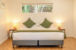 Broad Leaf Villas