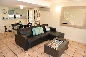 Hotel Noosa Village River Resort, Noosaville, Australia - Lowest Rate ...