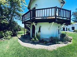 Bella Manga Country Escape