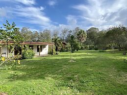 Bella Manga Country Escape