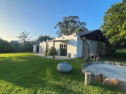 Bella Manga Country Escape