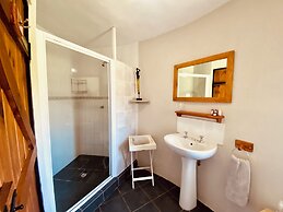 Bella Manga Country Escape