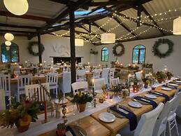 Bella Manga Country Escape