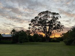 Bella Manga Country Escape