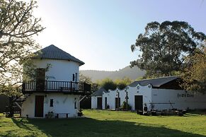 Bella Manga Country Escape