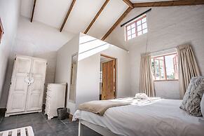 Bella Manga Country Escape