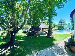 Bella Manga Country Escape