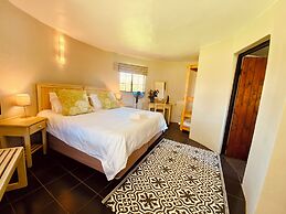 Bella Manga Country Escape