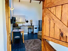 Bella Manga Country Escape