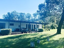 Bella Manga Country Escape