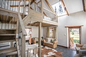 Bella Manga Country Escape