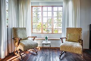 Bella Manga Country Escape