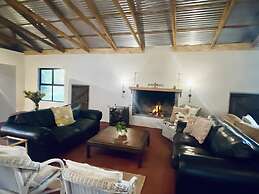 Bella Manga Country Escape