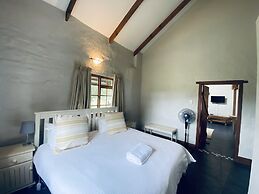 Bella Manga Country Escape