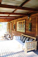 Bella Manga Country Escape