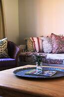 Bella Manga Country Escape