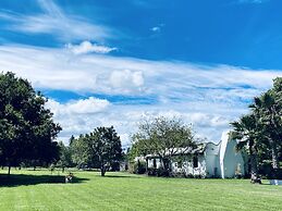 Bella Manga Country Escape