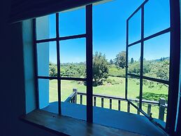 Bella Manga Country Escape